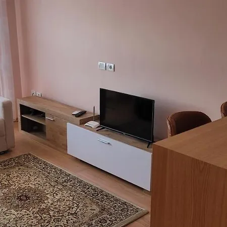 View Apartment, Golem Apartment *