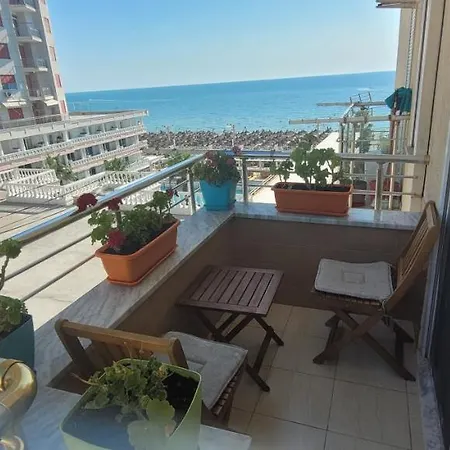 דירה View Apartment, Golem דורס