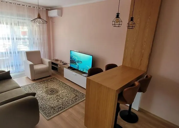 View Apartment, Golem شقة